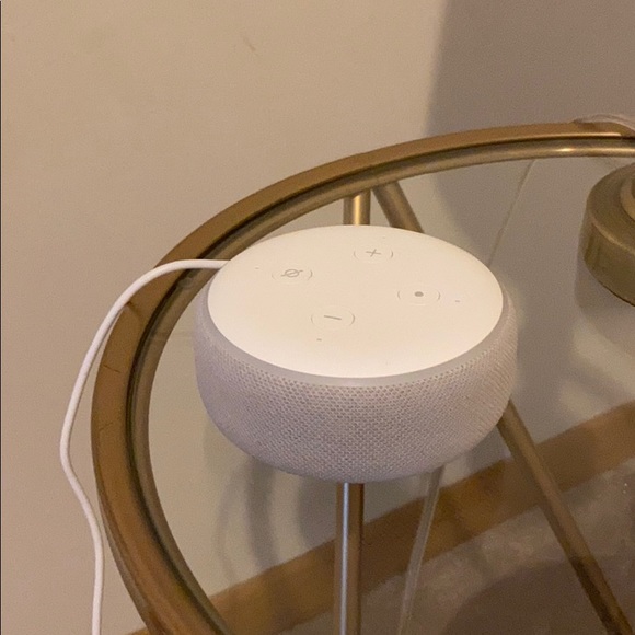 Echo 3rd generation - Picture 1 of 2